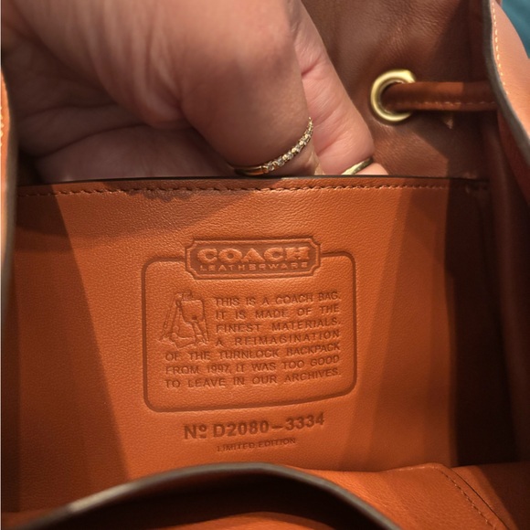 Coach Originals - Turnlock Backpack Limited Edition - Picture 7 of 7